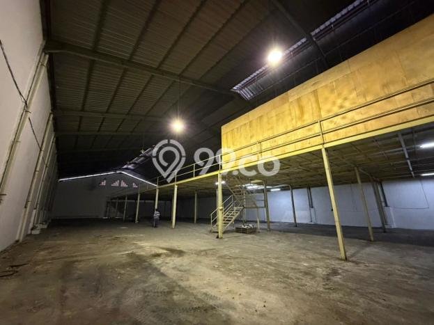 Gudang Dijual di Tangerang LT 1800m2 & LB 1500m2 Lokasi Terbaik! Gudang Dijual di Tangerang LT 1800m2 & LB 1500m2 Lokasi Terbaik!