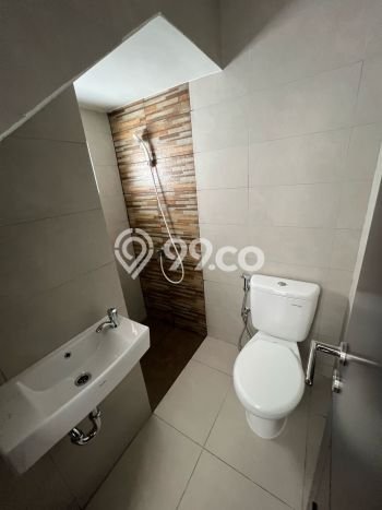 Jarang Ada! Rumah Sewa 2 Kamar Bagus Siap Huni Summarecon Crown Gading Jarang Ada! Rumah Sewa 2 Kamar Bagus Siap Huni Summarecon Crown Gading