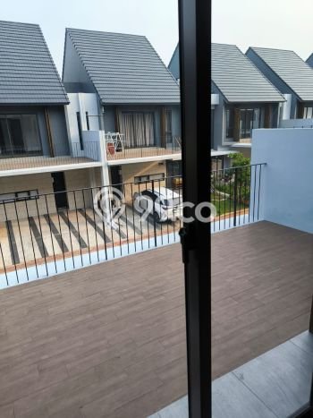 LOKASI STRATEGIS! Rumah di Cakung, Akses ke Tol, 5 KT, LT 112m² Bangunan 200m² LOKASI STRATEGIS! Rumah di Cakung, Akses ke Tol, 5 KT, LT 112m² Bangunan 200m²