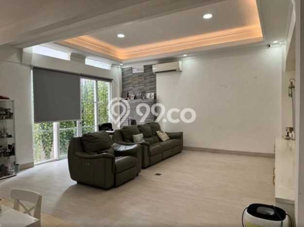 Rumah Mewah Dijual LT 160m2 di Kelapa Gading, Jakarta Utara Rumah Mewah Dijual LT 160m2 di Kelapa Gading, Jakarta Utara