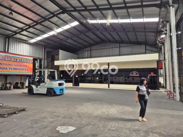 Lokasi Strategis! Dijual Gudang Bisnis di Cileungsi, Bogor Kondisi Baik Lokasi Strategis! Dijual Gudang Bisnis di Cileungsi, Bogor Kondisi Baik