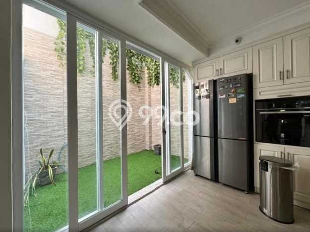 Rumah Mewah Dijual LT 160m2 di Kelapa Gading, Jakarta Utara Rumah Mewah Dijual LT 160m2 di Kelapa Gading, Jakarta Utara