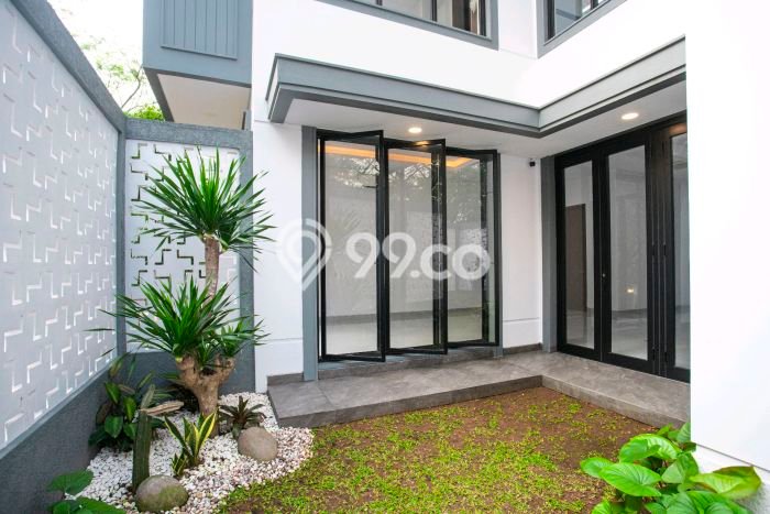 For Sale Rumah Mewah Exclusive di BSD, Tangerang Selatan For Sale Rumah Mewah Exclusive di BSD, Tangerang Selatan