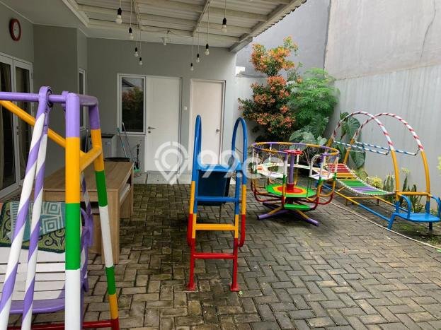 Ready to Use! Premium House LT 240m2 Desain Elegan di Sentul City Ready to Use! Premium House LT 240m2 Desain Elegan di Sentul City