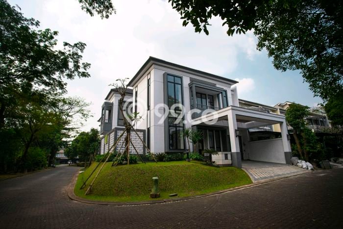 For Sale Rumah Mewah Exclusive di BSD, Tangerang Selatan For Sale Rumah Mewah Exclusive di BSD, Tangerang Selatan