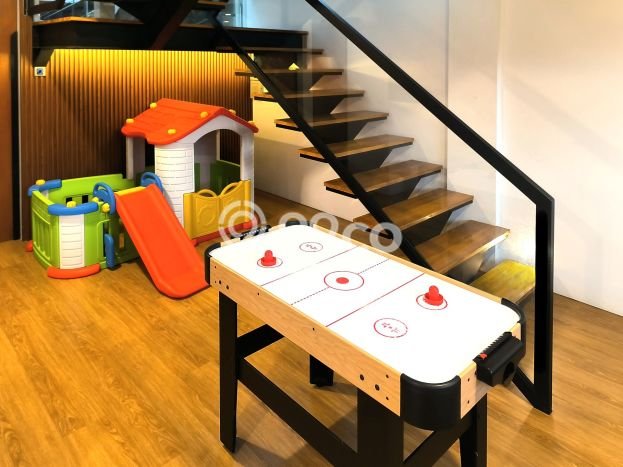 Vila Strategis Kawasan , Ukuran 215m2m², Dekat ke berbagai kebutuhan Vila Strategis Kawasan , Ukuran 215m2m², Dekat ke berbagai kebutuhan