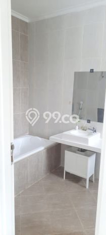 Dijual Cepat Rumah 3 KT 3 KM di BSD, Tangerang Dijual Cepat Rumah 3 KT 3 KM di BSD, Tangerang