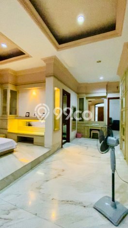 Hunian Mewah LB 372m2 Siap Huni Desain Elegan di Sunter, Jakarta Utara Hunian Mewah LB 372m2 Siap Huni Desain Elegan di Sunter, Jakarta Utara