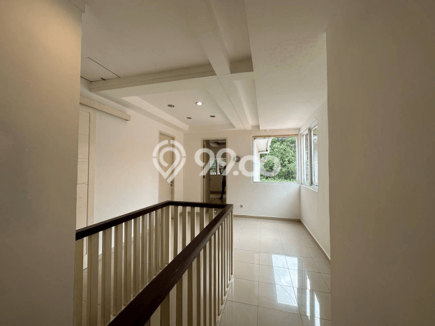 Hunian Modern Disewakan 4 Kamar di Menteng Bisa Nego Hunian Modern Disewakan 4 Kamar di Menteng Bisa Nego
