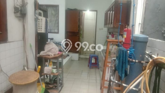 Sewa Rumah Murah di Simprug Jakarta Selatan dengan 6 KT Sewa Rumah Murah di Simprug Jakarta Selatan dengan 6 KT