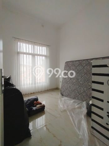 Dijual Rumah Strategis Bagus Punya 3 KT di Ciracas Jakarta Timur SHM Dijual Rumah Strategis Bagus Punya 3 KT di Ciracas Jakarta Timur SHM