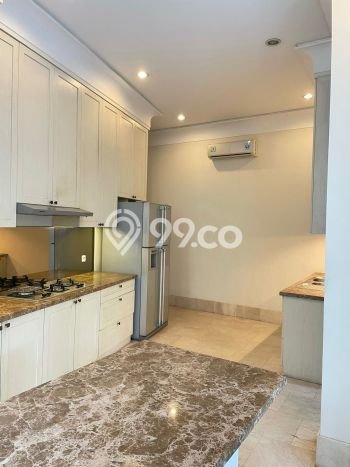 Rumah Disewakan Jakarta Selatan LT 800m2 LB 600m2 Area Kemang Rumah Disewakan Jakarta Selatan LT 800m2 LB 600m2 Area Kemang