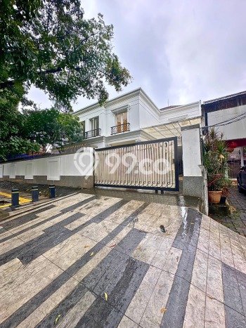Rumah Eksklusif Siap Huni LT 555m2 di Kebayoran Baru, Jakarta Selatan Rumah Eksklusif Siap Huni LT 555m2 di Kebayoran Baru, Jakarta Selatan