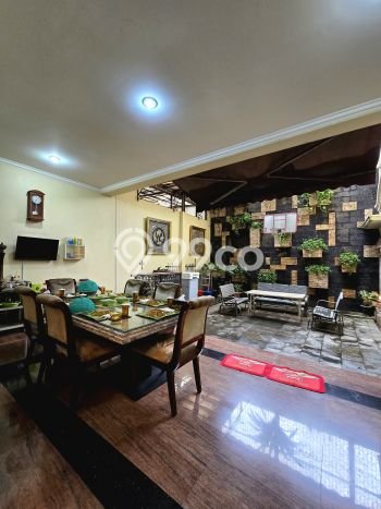 Siap Huni Hunian Elit 7 Kamar di Pancoran Dekat ke Mana Pun Siap Huni Hunian Elit 7 Kamar di Pancoran Dekat ke Mana Pun