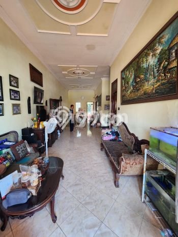 Rumah Mewah Dijual LT 227m2 di Wonocolo, Surabaya Rumah Mewah Dijual LT 227m2 di Wonocolo, Surabaya