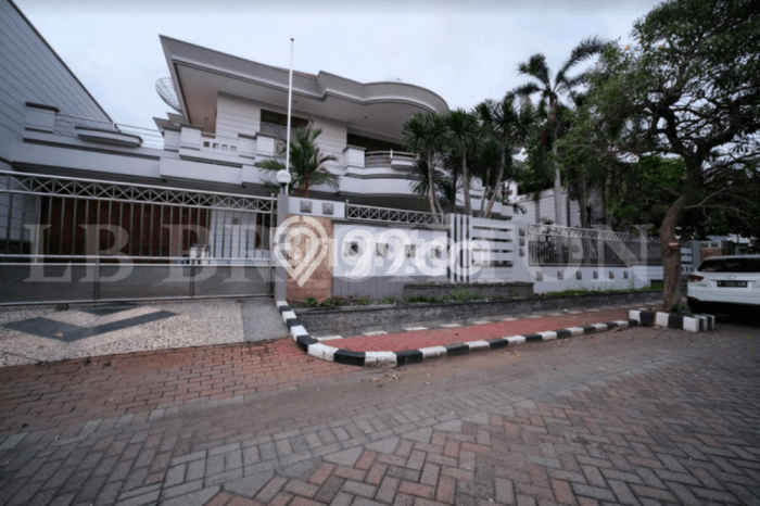 Rumah Luxury Modern Tanpa Renovasi di Sukomanunggal Surabaya Rumah Luxury Modern Tanpa Renovasi di Sukomanunggal Surabaya
