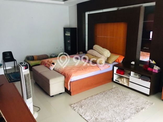 Siap Huni Rumah Mewah 5 Kamar di Waru Dekat ke Mana Pun Siap Huni Rumah Mewah 5 Kamar di Waru Dekat ke Mana Pun