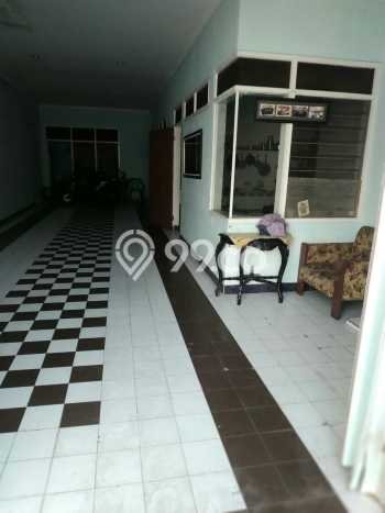 Unit Komersial Dijual di Jakarta Timur LT 482m2 & LB 300m2 Unit Komersial Dijual di Jakarta Timur LT 482m2 & LB 300m2