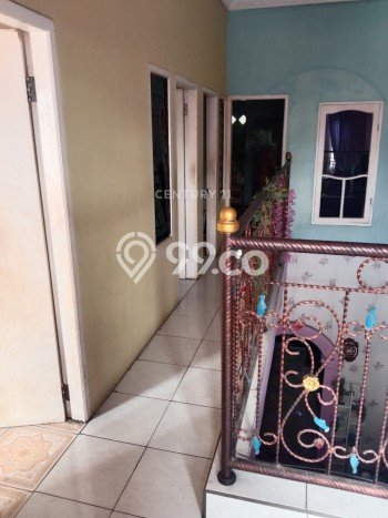 Dijual Rumah 4 Kamar Lokasi Ideal Bagus dan Strategis di Jombang Dijual Rumah 4 Kamar Lokasi Ideal Bagus dan Strategis di Jombang