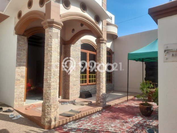 Rumah Modern Minimalis 6 Kamar Bisa Langsung Pindah di Jombang Rumah Modern Minimalis 6 Kamar Bisa Langsung Pindah di Jombang