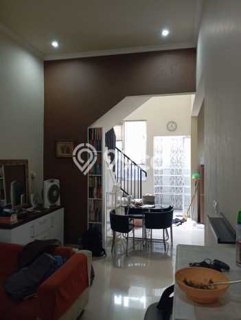 Rumah Strategis Modern Lb 90m2 di Jombang, Cilegon Rumah Strategis Modern Lb 90m2 di Jombang, Cilegon