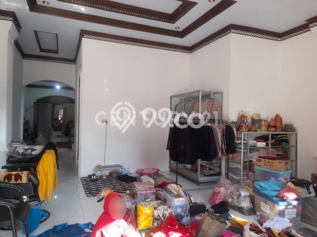 Rumah Modern Minimalis 6 Kamar Bisa Langsung Pindah di Jombang Rumah Modern Minimalis 6 Kamar Bisa Langsung Pindah di Jombang