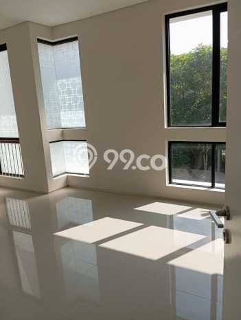 Rumah Bagus Siap Pakai Di Pakal Luas 102m2 Lokasi Strategis Rumah Bagus Siap Pakai Di Pakal Luas 102m2 Lokasi Strategis