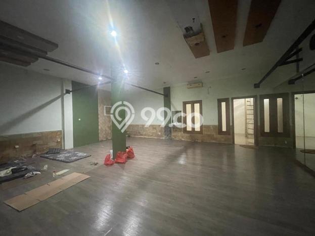 Untuk Dijual! Komersial di Bintaro Tangerang Selatan LT 464m2 / LB 500m2 Kawasan Strategis Untuk Dijual! Komersial di Bintaro Tangerang Selatan LT 464m2 / LB 500m2 Kawasan Strategis
