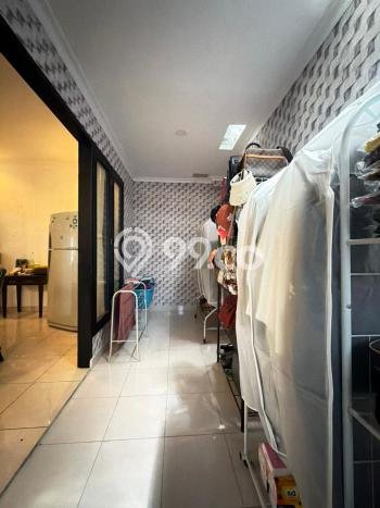 Hunian Mewah Siap Huni LT 180m2 di BSD, Tangerang Selatan Hunian Mewah Siap Huni LT 180m2 di BSD, Tangerang Selatan
