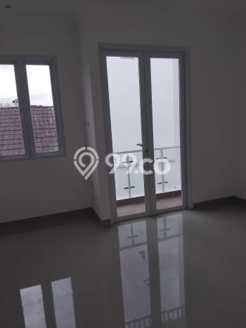 Jual Rumah Bagus Siap Huni LB 72m2 di Cempaka Putih, Jakarta Pusat Jual Rumah Bagus Siap Huni LB 72m2 di Cempaka Putih, Jakarta Pusat