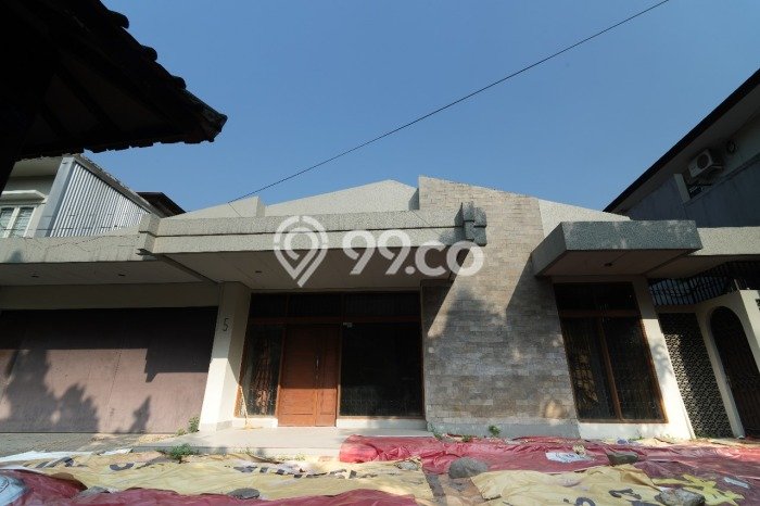 For Sale! Luxury House LT 520m2 Desain Elegan di Setra Sari For Sale! Luxury House LT 520m2 Desain Elegan di Setra Sari