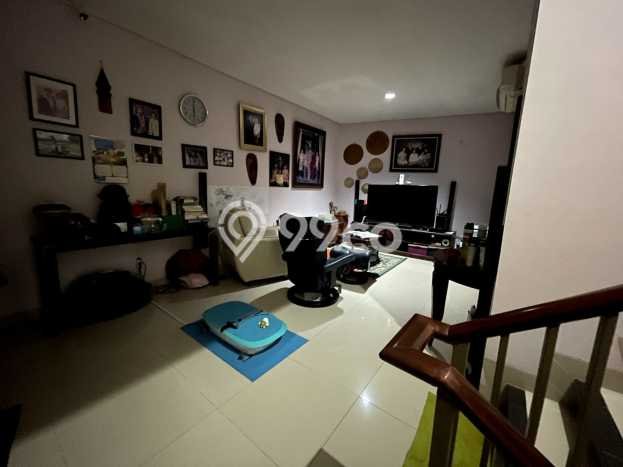 Hunian Elit LB 420m2 Siap Pakai Desain Elegan di Bintaro, Tangerang Selatan Hunian Elit LB 420m2 Siap Pakai Desain Elegan di Bintaro, Tangerang Selatan
