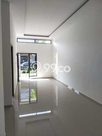 Rumah Minimalis 3 Kamar LT 90m2 di Graha Raya Rumah Minimalis 3 Kamar LT 90m2 di Graha Raya
