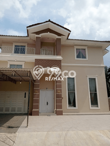 Rumah Mewah LB 530m2 Siap Pakai Desain Elegan di Lippo Karawaci, Tangerang Rumah Mewah LB 530m2 Siap Pakai Desain Elegan di Lippo Karawaci, Tangerang