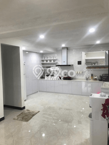 Rumah Mewah LB 530m2 Siap Pakai Desain Elegan di Lippo Karawaci, Tangerang Rumah Mewah LB 530m2 Siap Pakai Desain Elegan di Lippo Karawaci, Tangerang