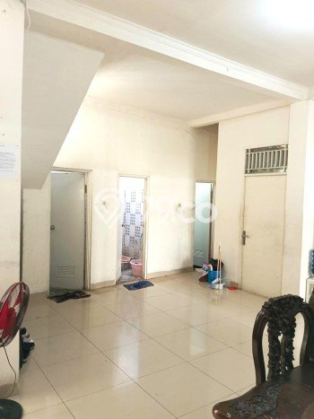 Tersedia Rumah Kost di Margonda, Depok 18 Kamar Tersedia Rumah Kost di Margonda, Depok 18 Kamar