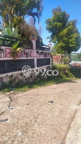 Rumah Luas Asri 4 KT Siap Pakai di Lembang Bandung Rumah Luas Asri 4 KT Siap Pakai di Lembang Bandung