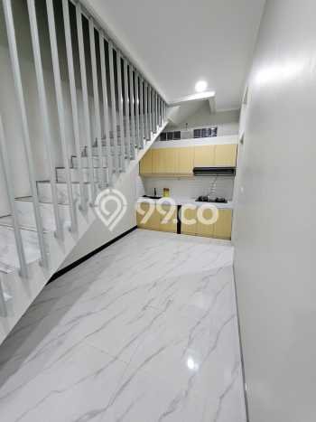 Rumah Minimalis 4 KT di Taman Kopo Indah Bandung Unfurnished Rumah Minimalis 4 KT di Taman Kopo Indah Bandung Unfurnished