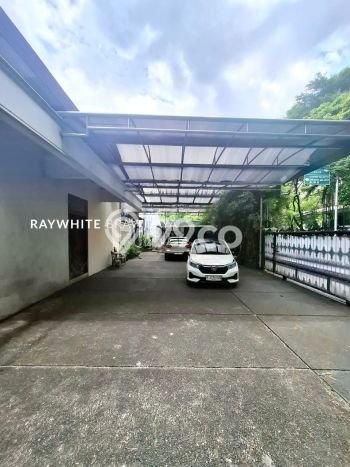 Siap Huni Rumah Mewah 4 Kamar di Kebayoran Baru Dekat ke Mana Pun Siap Huni Rumah Mewah 4 Kamar di Kebayoran Baru Dekat ke Mana Pun