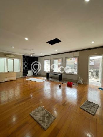 Jarang Ada! Rumah Sewa 5 Kamar Bagus Siap Huni Kemang Jarang Ada! Rumah Sewa 5 Kamar Bagus Siap Huni Kemang
