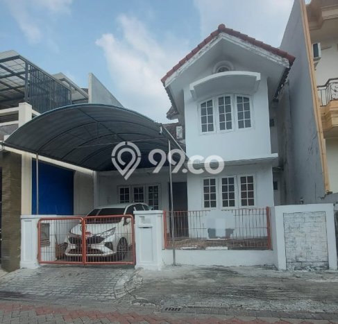 Rumah Elit Modern Siap Huni di Pakuwon Indah Surabaya Rumah Elit Modern Siap Huni di Pakuwon Indah Surabaya