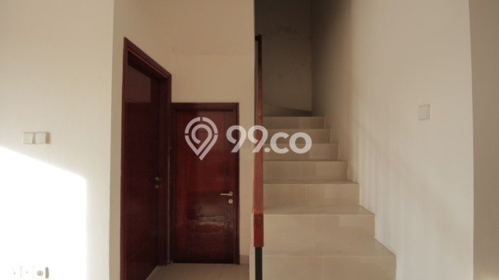 For Sale Hunian Rumah Terawat 3 Kamar di Modernland, Tangerang For Sale Hunian Rumah Terawat 3 Kamar di Modernland, Tangerang