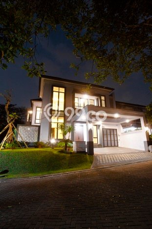 Ready to Use! Premium House LT 261m2 Desain Modern di BSD City Ready to Use! Premium House LT 261m2 Desain Modern di BSD City