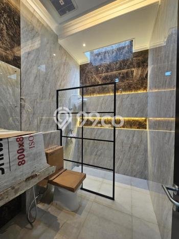 Dijual Rumah Luas Elegan Dengan View Eksklusif di BSD Nusaloka, Tangerang Dijual Rumah Luas Elegan Dengan View Eksklusif di BSD Nusaloka, Tangerang