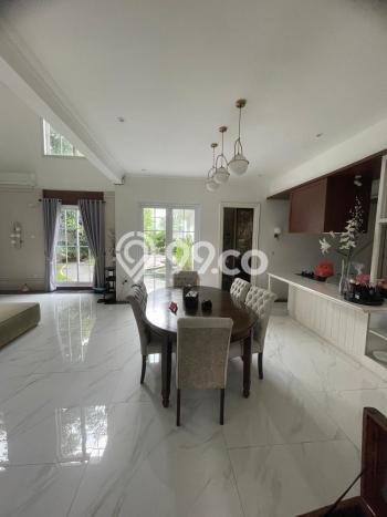 Hunian Mewah LB 450m2 Siap Pakai Desain Elegan di Alam Sutera, Tangerang Hunian Mewah LB 450m2 Siap Pakai Desain Elegan di Alam Sutera, Tangerang