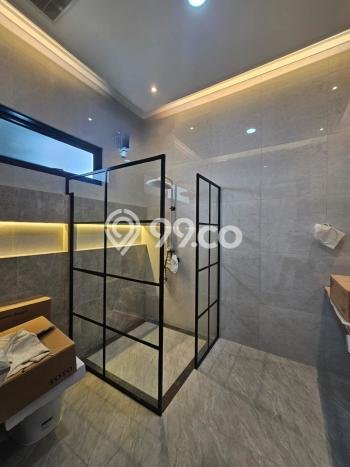 Dijual Rumah Luas Elegan Dengan View Eksklusif di BSD Nusaloka, Tangerang Dijual Rumah Luas Elegan Dengan View Eksklusif di BSD Nusaloka, Tangerang