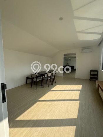Jual Rumah Mewah Elegan Dengan View Eksklusif di Alam Sutera, Tangerang Jual Rumah Mewah Elegan Dengan View Eksklusif di Alam Sutera, Tangerang