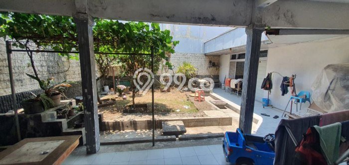 Rumah Mewah LB 300m2 Siap Huni Desain Elegan di Buah Batu, Bandung Rumah Mewah LB 300m2 Siap Huni Desain Elegan di Buah Batu, Bandung