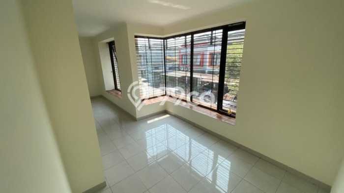 Jual Rumah Eksklusif 3 KT di Soekarno Hatta, Bandung Jual Rumah Eksklusif 3 KT di Soekarno Hatta, Bandung