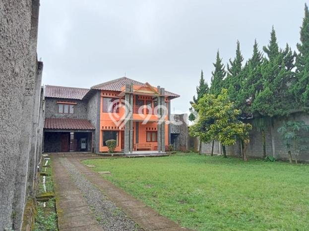 Rumah Luxury Modern Tanpa Renovasi di Lembang Bandung Rumah Luxury Modern Tanpa Renovasi di Lembang Bandung